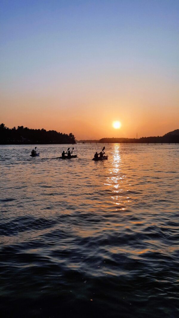 20221227_175350 sunrise kayaking in Goa